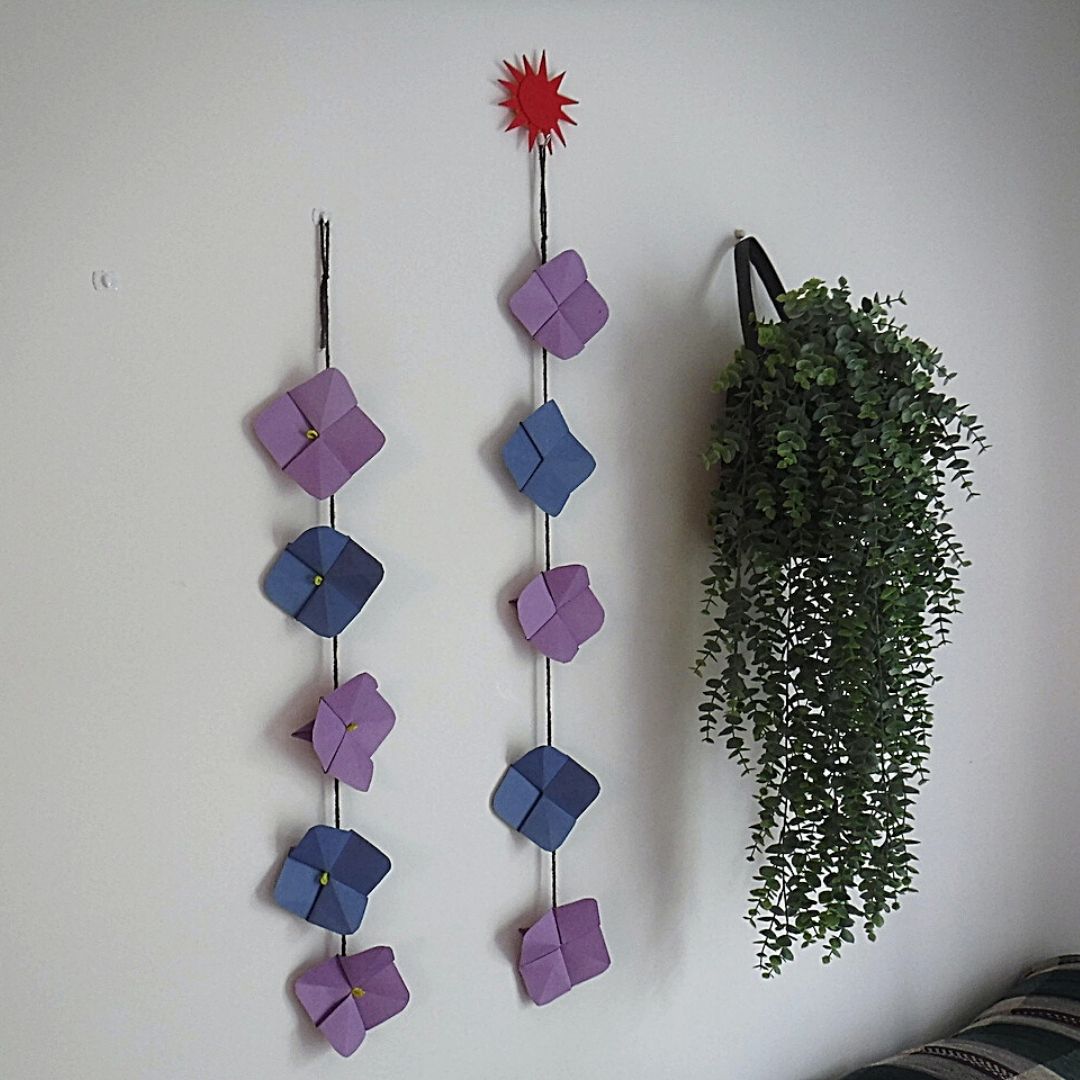 折り紙のあじさいを飾る 季節の壁飾り 簡単に子供と作れる